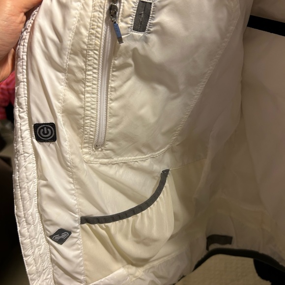 Northface winter jacket - Picture 3 of 3